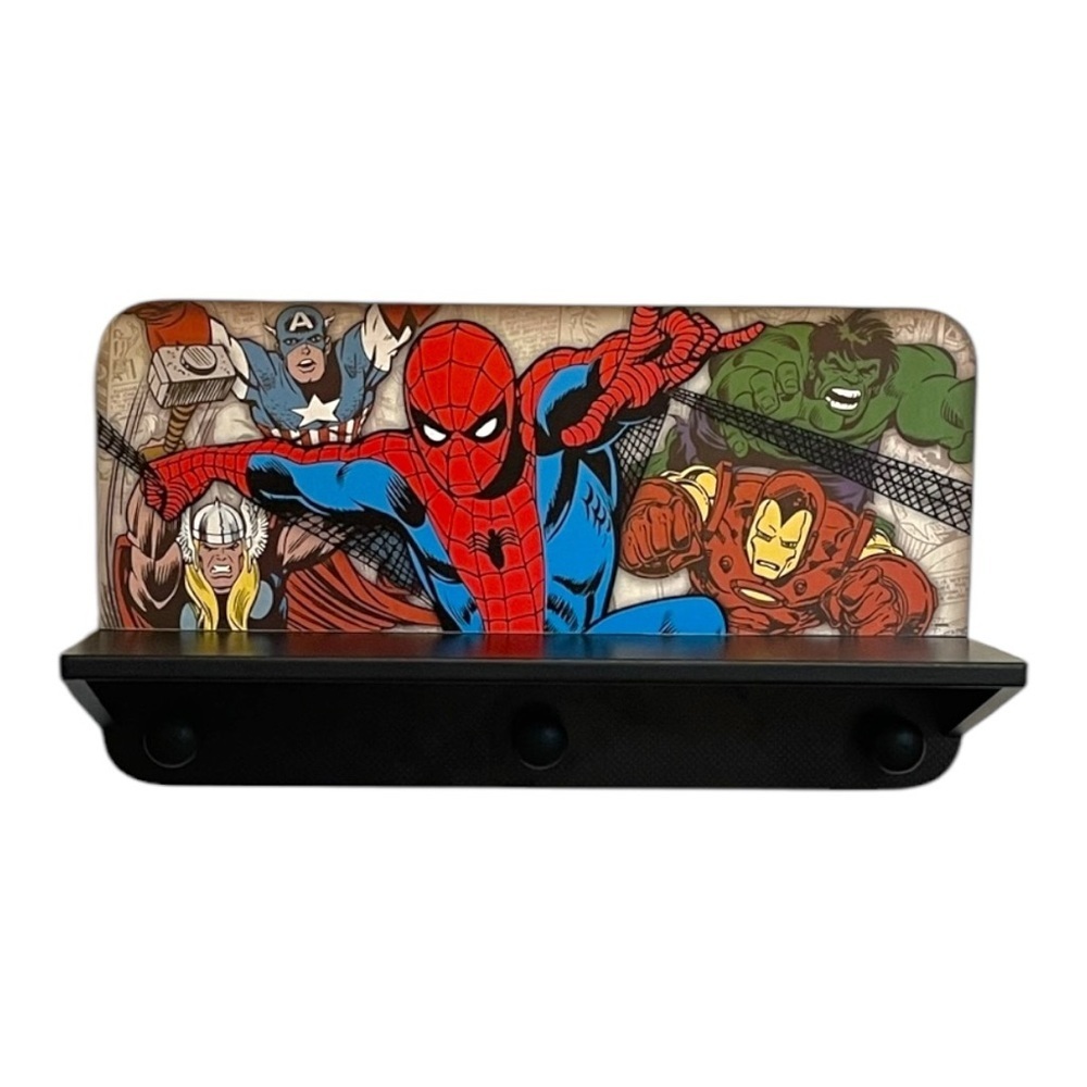 Marvel Superheroes Wall Shelf With Hooks - Picture 2 of 2